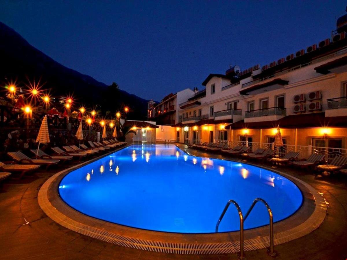 Konfor Suite Otel Cedit Kültér fotó