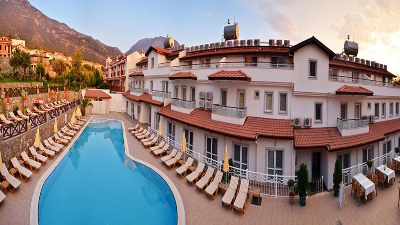 Konfor Suite Otel Cedit Kültér fotó
