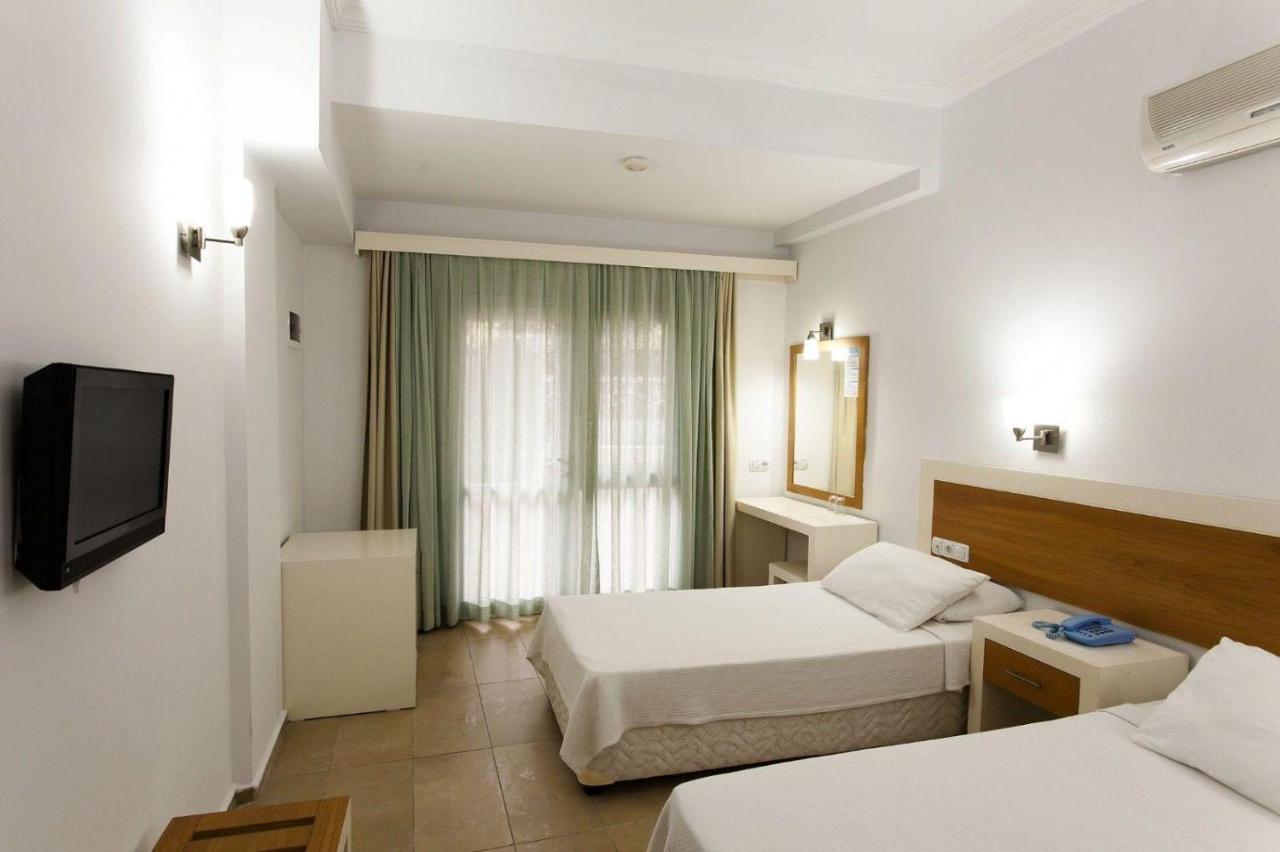 Konfor Suite Otel Cedit Kültér fotó