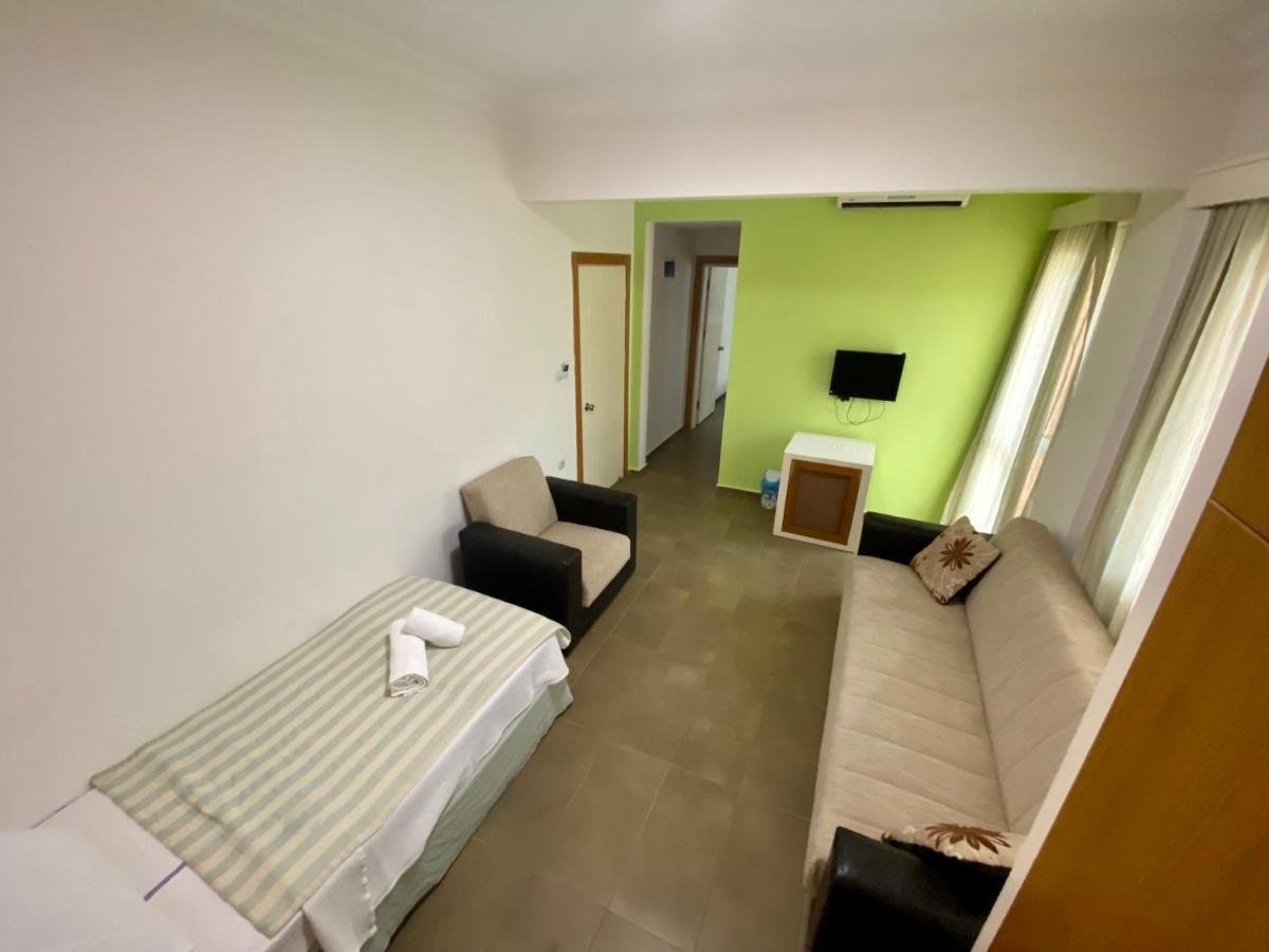 Konfor Suite Otel Cedit Kültér fotó