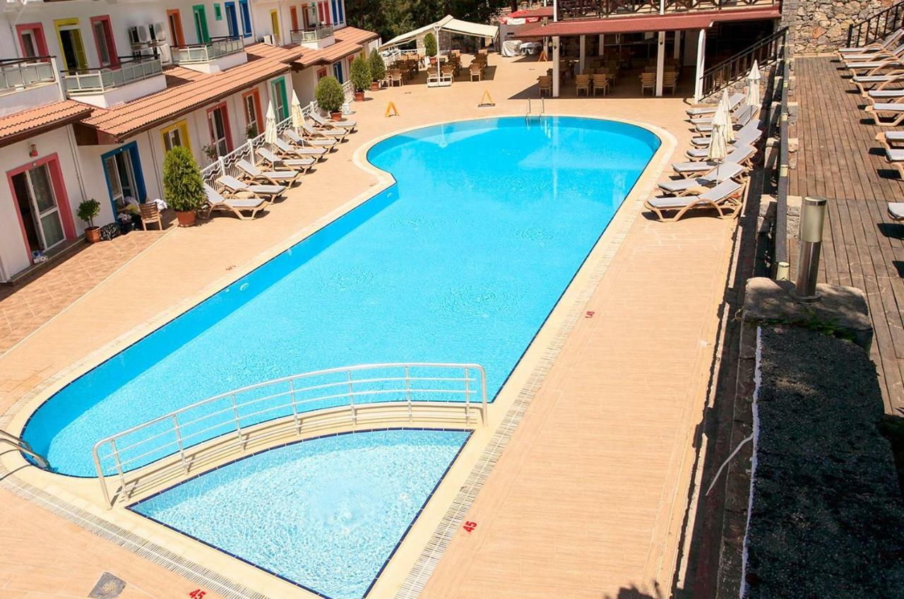 Konfor Suite Otel Cedit Kültér fotó