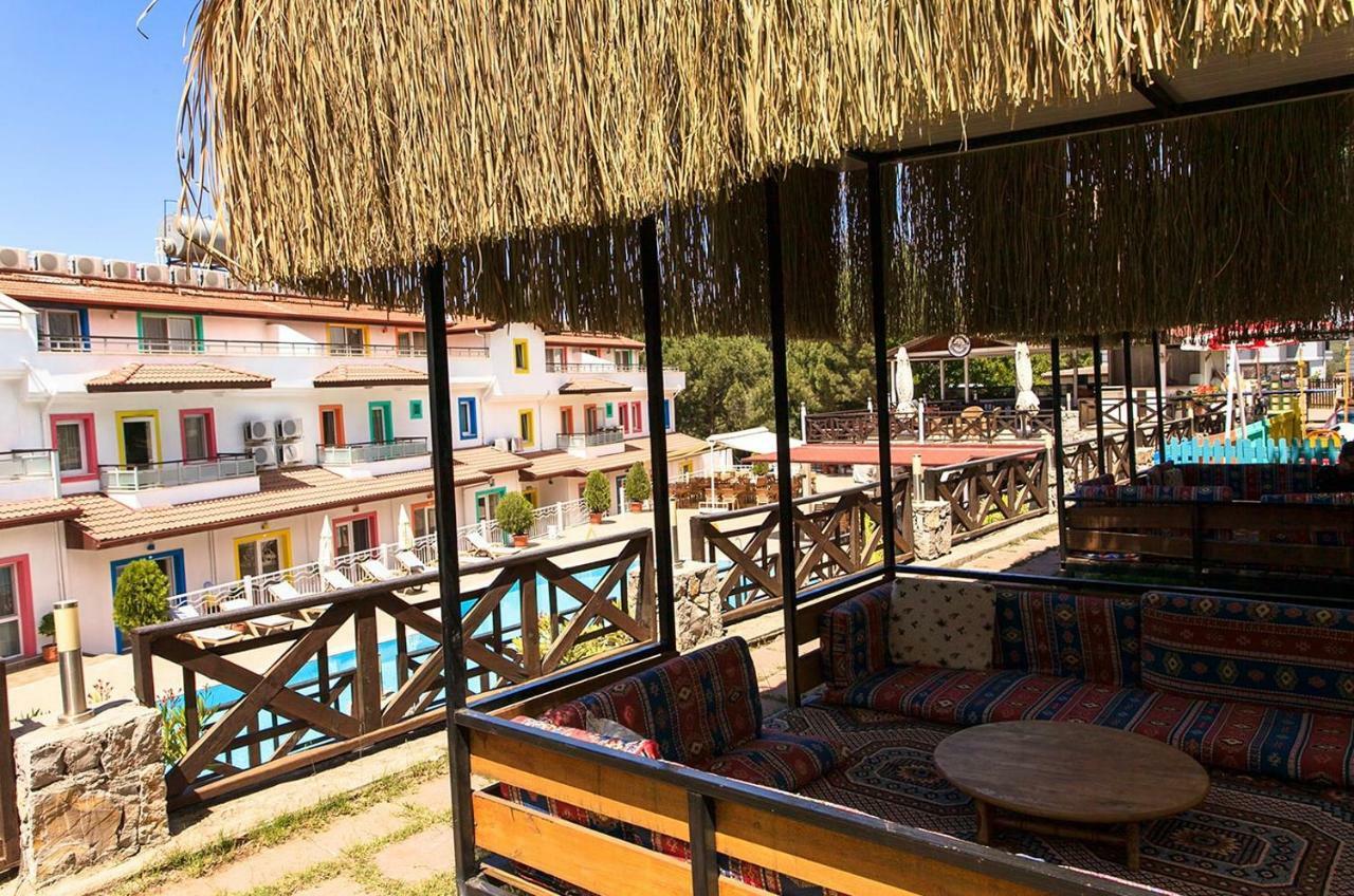 Konfor Suite Otel Cedit Kültér fotó
